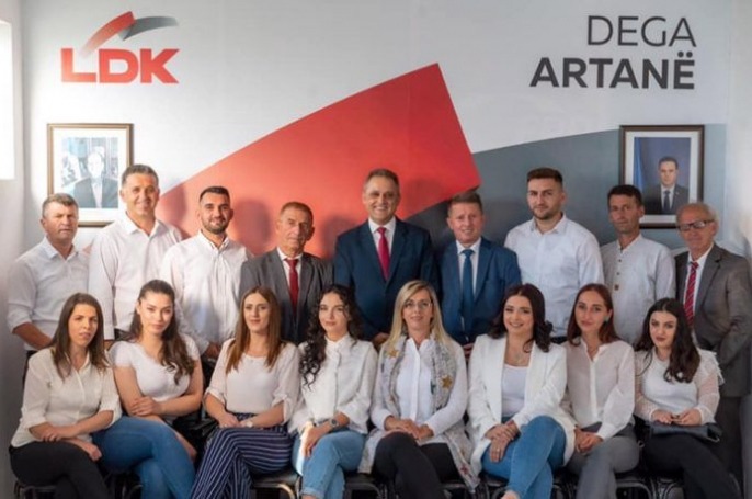 LDK n&euml; Artan&euml; thot&euml; se e ka list&euml;n m&euml; t&euml; mir&euml; p&euml;r Kuvendin Komunal