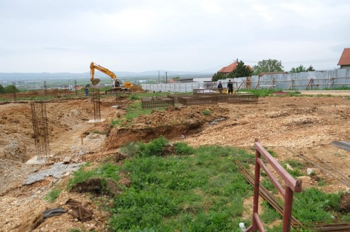 Vazhdojn&euml; punimet n&euml; nd&euml;rtimin e Palestr&euml;s Sportive n&euml; Fush&euml; Kosov&euml;