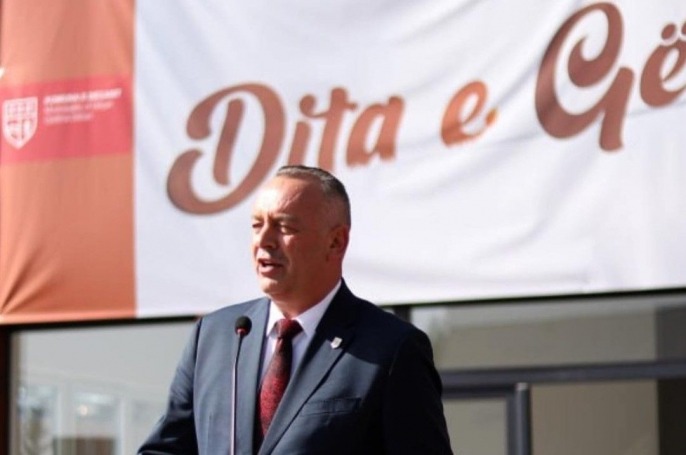 N&euml; De&ccedil;an mbahet festa tradicionale &ldquo;Dita e G&euml;shtenj&euml;s&rdquo;